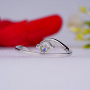Round lab Grown Wedding Ring